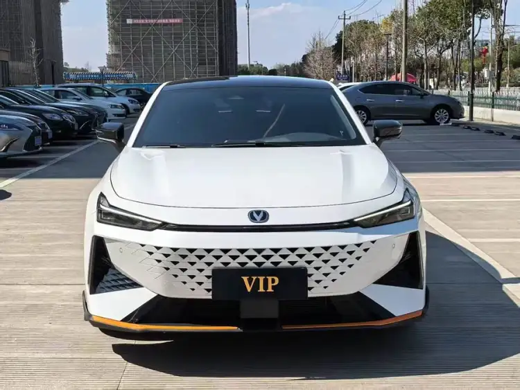 Changan UNI-V 2024 1.5T Premium Sports Edition