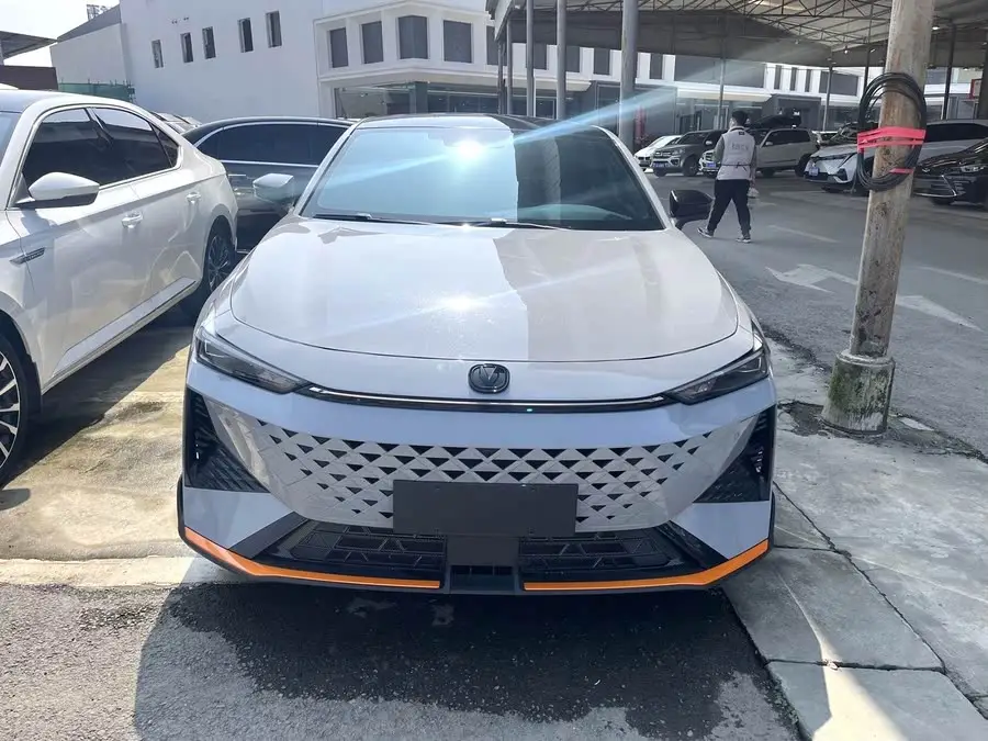 Changan UNI-V 2024 1.5T Deluxe Sports Edition