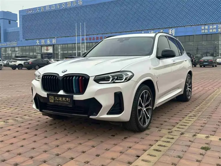 2022 BMW X3 xDrive30i Leading M Night Package