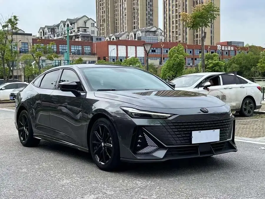 Changan UNI-V 2022 1.5T Premium