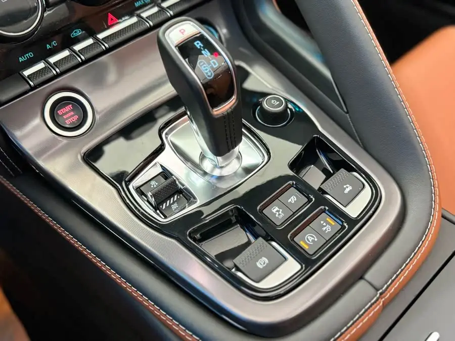 Jaguar F-TYPE 2024 P300 75th Anniversary Collection Convertible