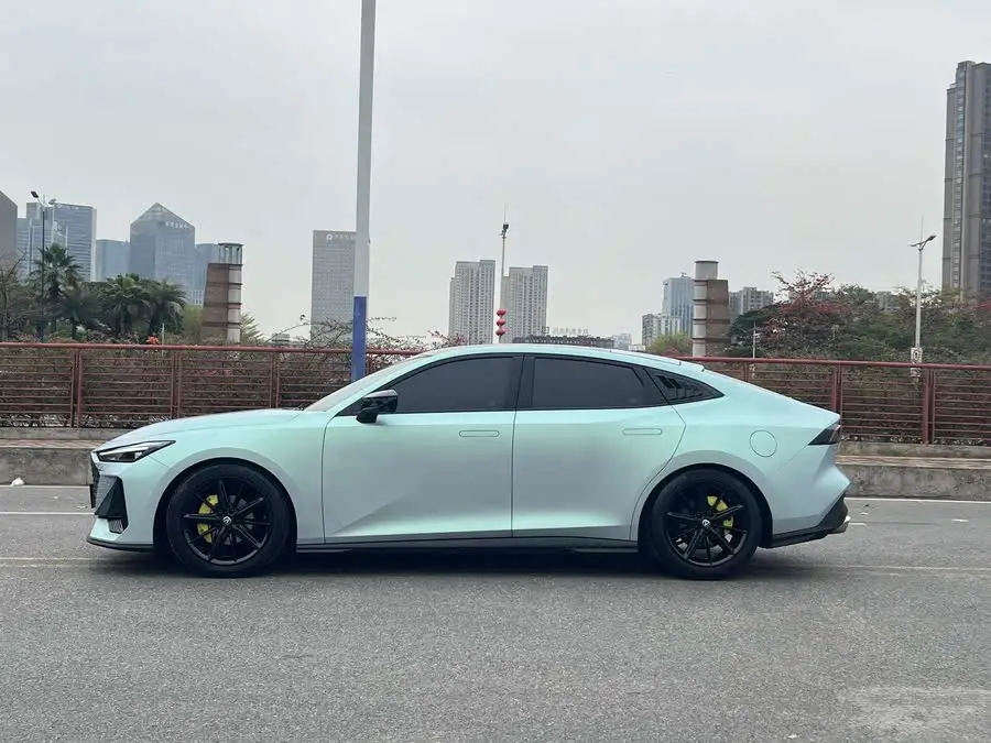 Changan UNI-V 2023 Model 1.5T Premium