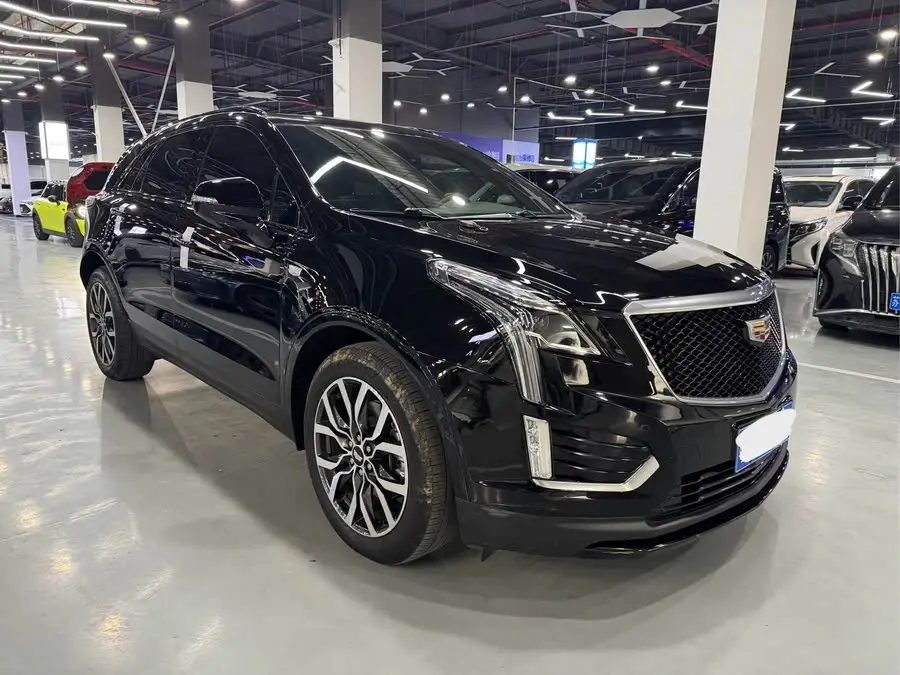 كاديلاك XT5 2022 2.0T دفع رباعي فئة متميزة