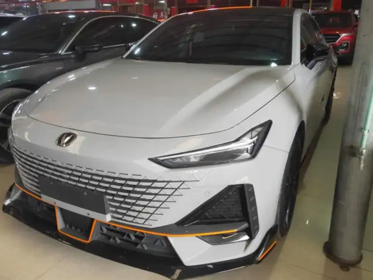 Changan UNI-V 2022 1.5T Sport Edition