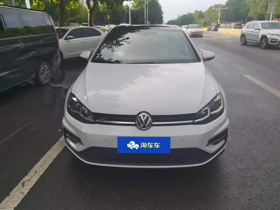 Golf 2020 Love Edition 280TSI DSG R-Line