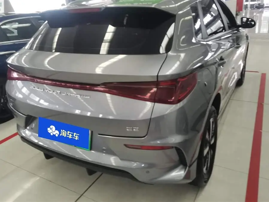 بي واي دي e2 2023 الفاخر