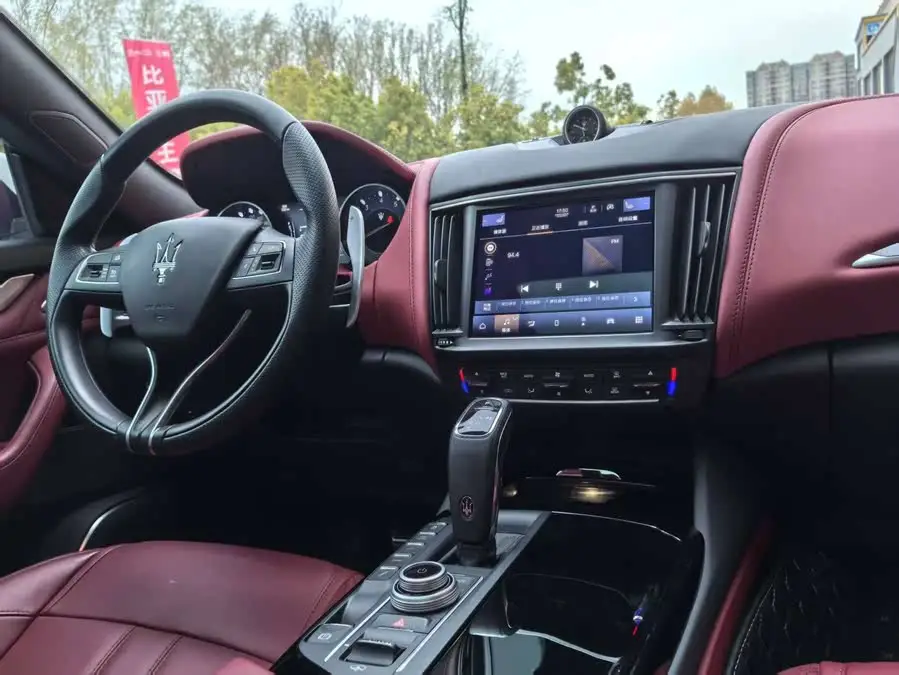 Levante 2022 3.0T Modena