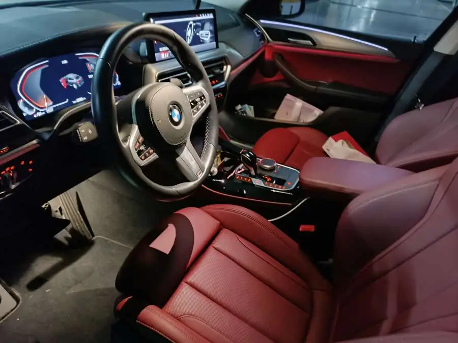 بي إم دبليو X4 2022 xDrive 30i M حزمة رياضية