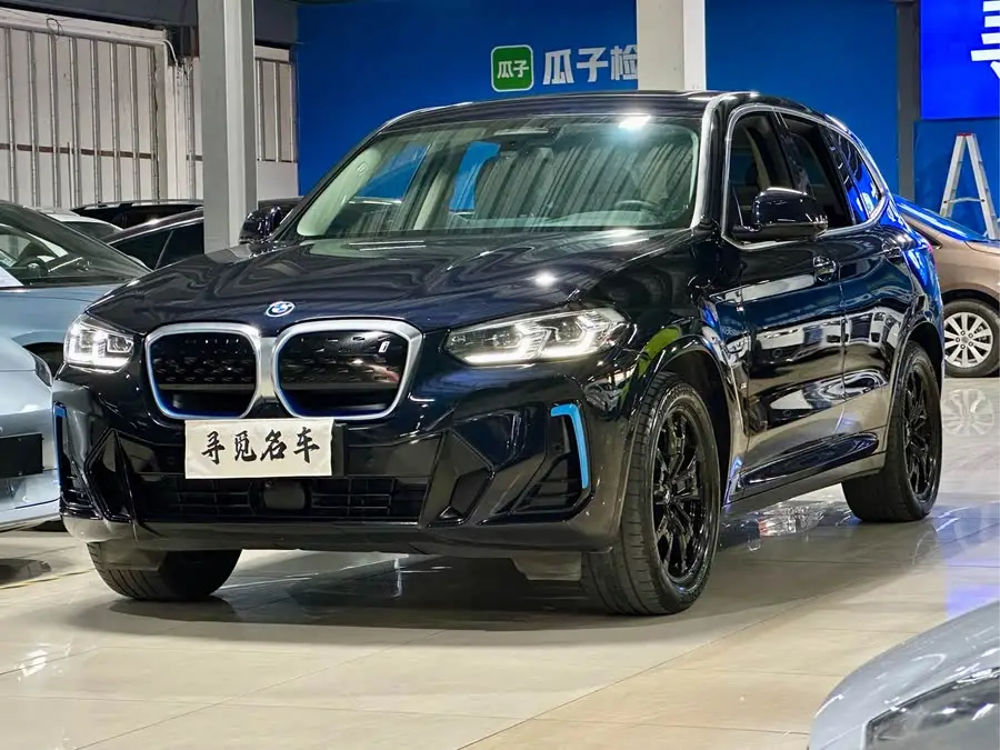 BMW iX3 2022 Leading Model