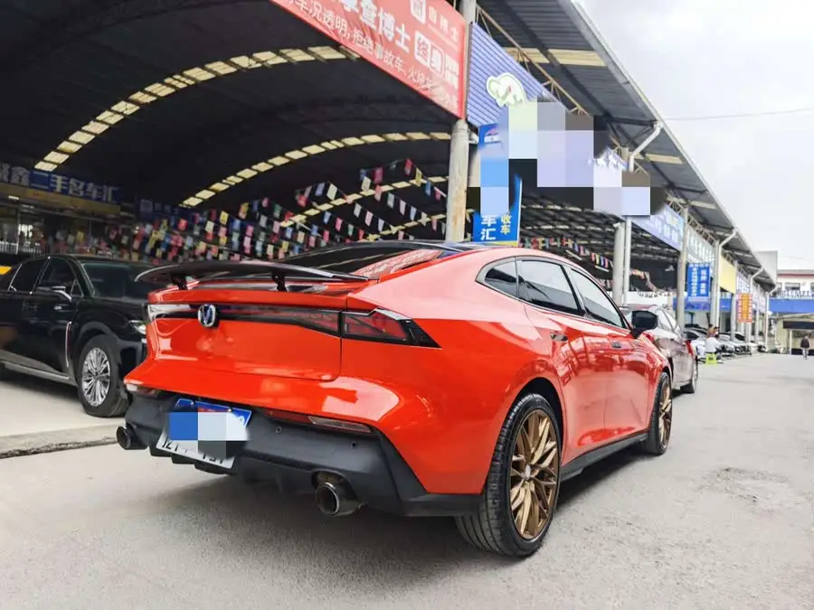 Changan UNI-V 2023 1.5T Premium