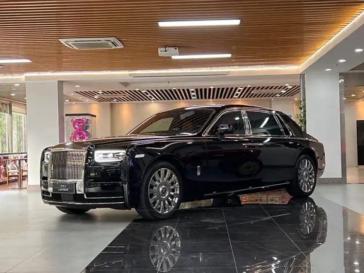 Phantom 2018 6.7T Long Wheelbase Version