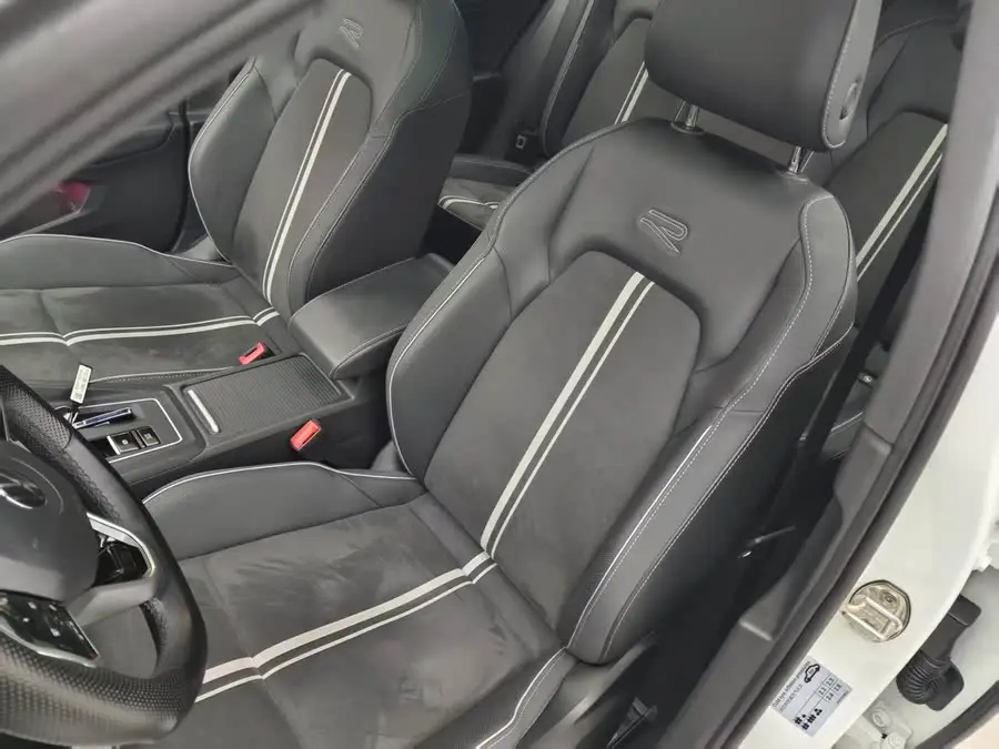 Golf 2023 280TSI DSG R-Line Lite