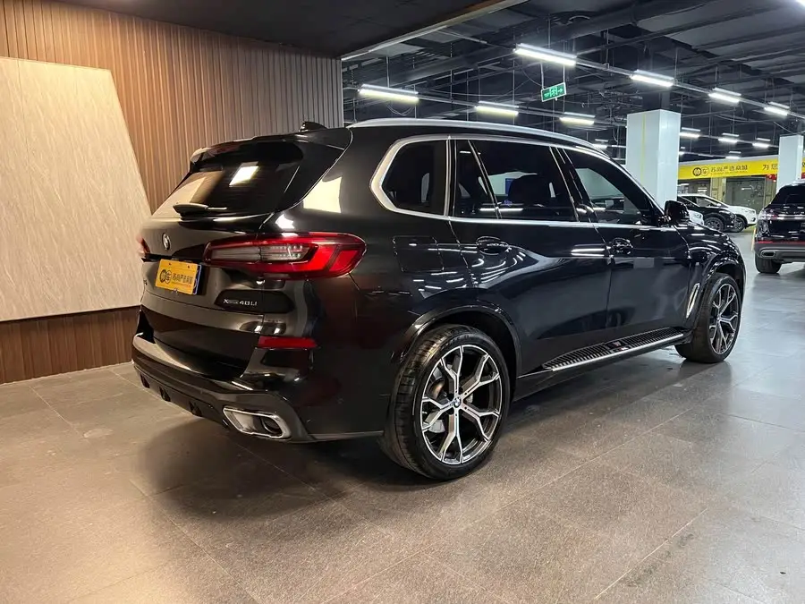 BMW X5 2023 xDrive 40Li M Sport Package