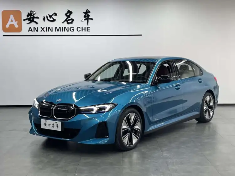 BMW i3 2023 eDrive 40 L Night Sport Package