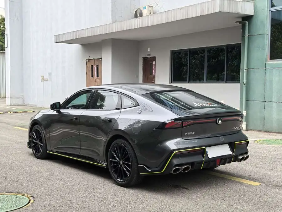 Changan UNI-V 2022 1.5T Sport Edition