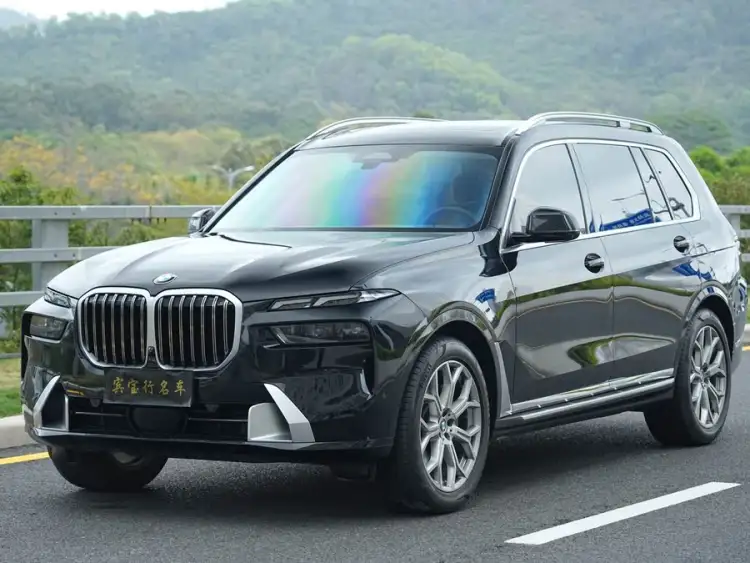 BMW X7 2023 xDrive40i Luxury Package