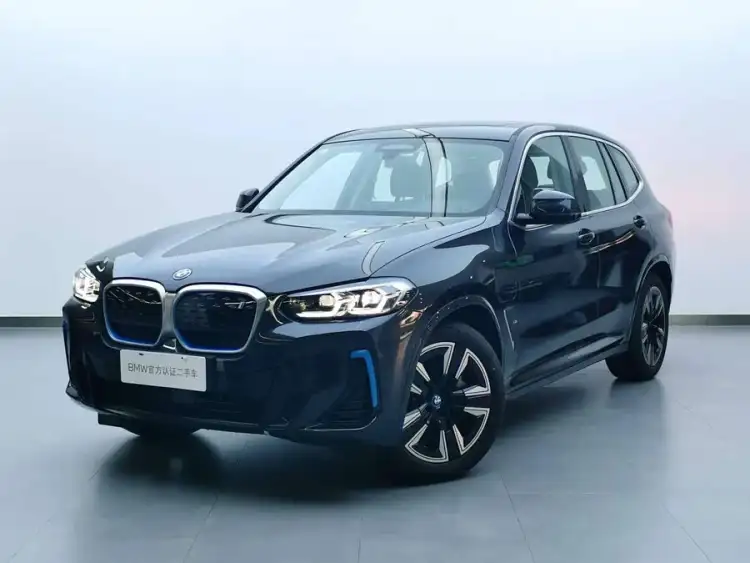BMW iX3 2022 Leading Version