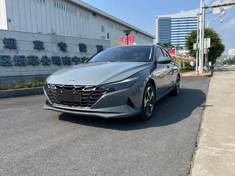 Elantra 2021 1.5L CVT LUX Edition