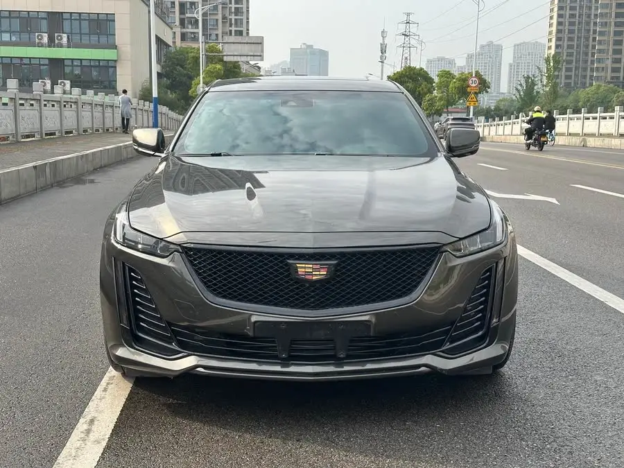 كاديلاك CT5 2020 28T الإصدار الفني