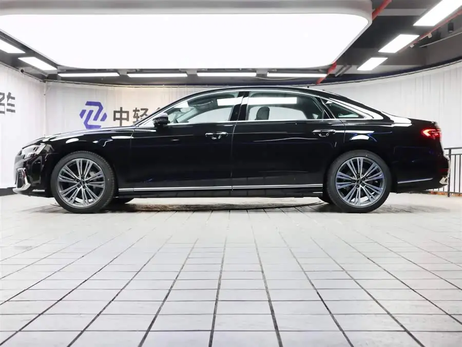 أودي A8 2025 A8L 45 TFSI quattro الفاخرة