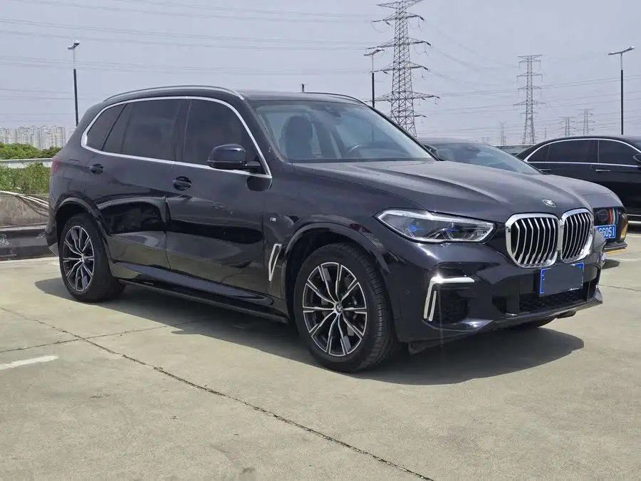 BMW X5 2022 xDrive 30Li Luxury M Sport Package
