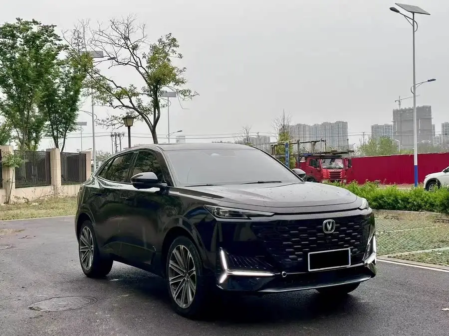 شأنغن UNI-K 2021 2.0T دفع رباعي فاخر