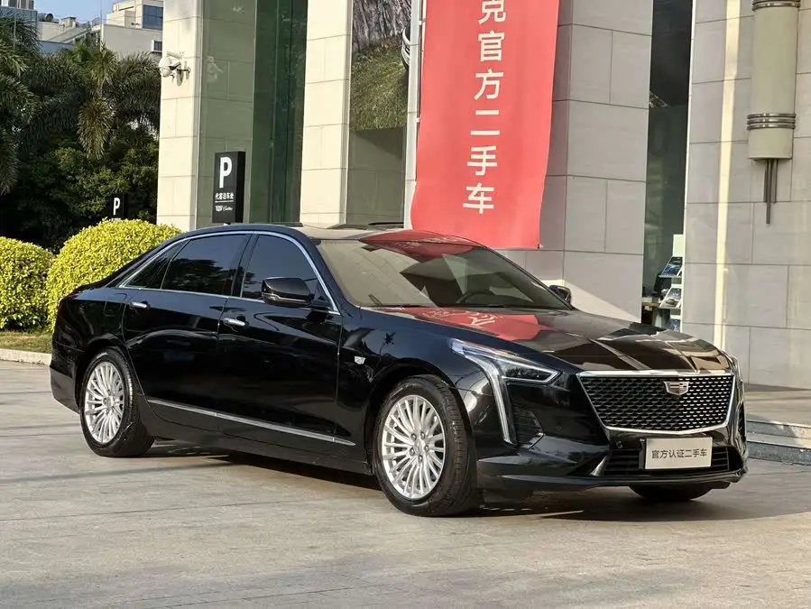 كاديلاك CT6 2022 28T فاخرة