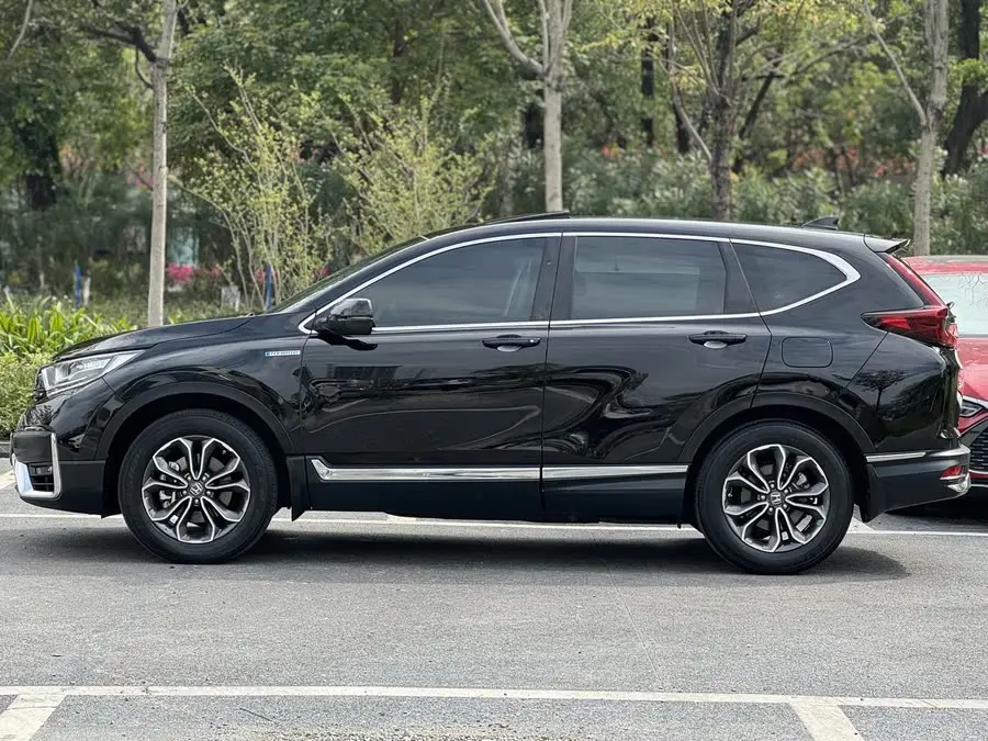 هوندا CR-V 2021 موديل هايبرد 2.0 لتر دفع أمامي نسخة السرعة النقية