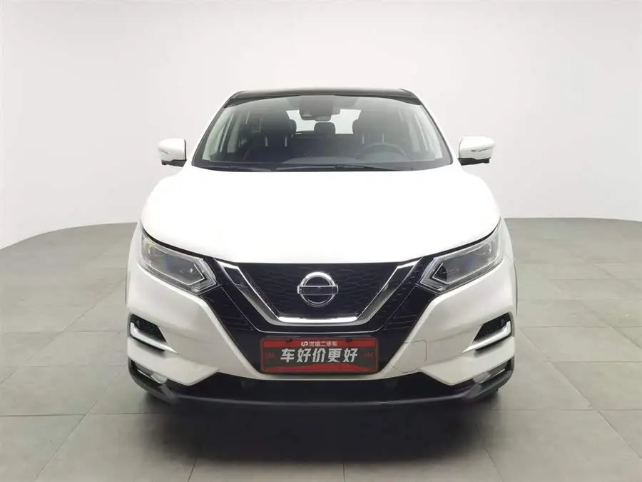 2021 نيسان قشقاي 2.0 لتر CVT الفخمة