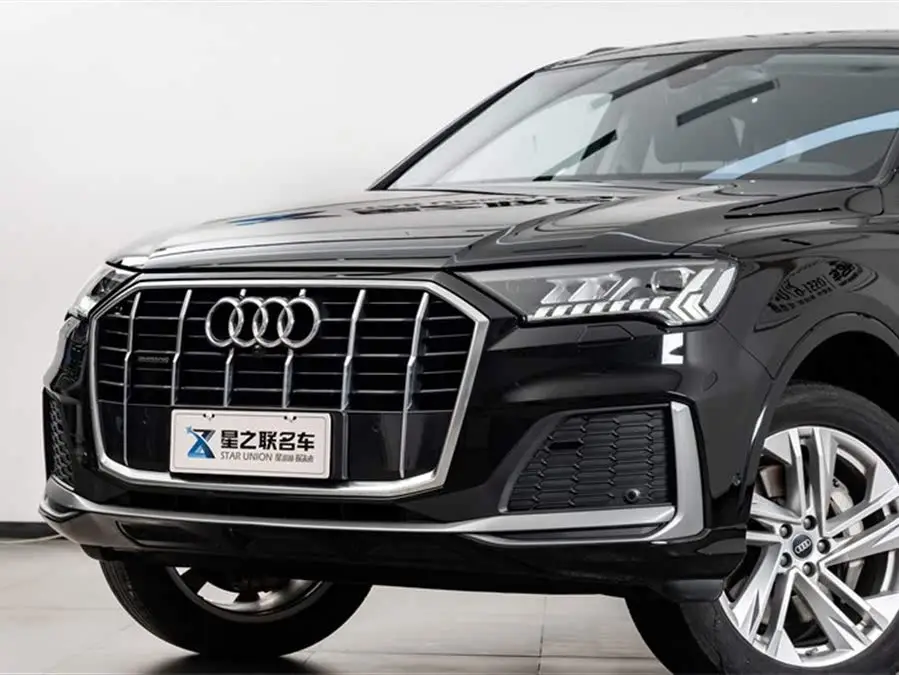 Audi Q7 2023 45 TFSI quattro S line Sport