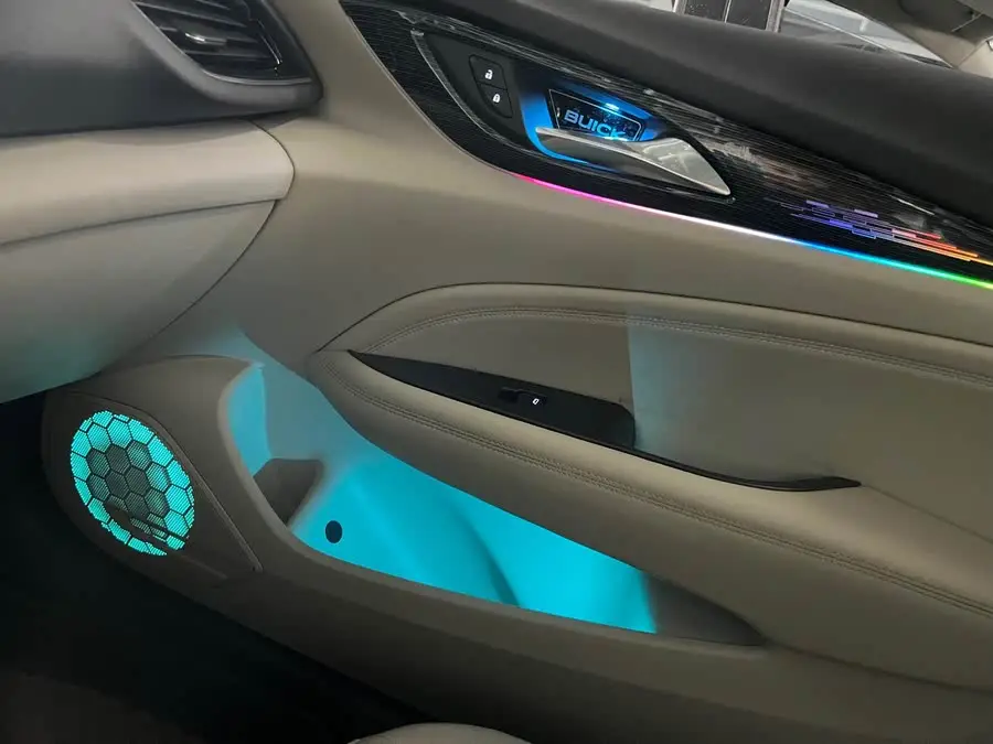 بيوك ريجال 2021 552T النخبة