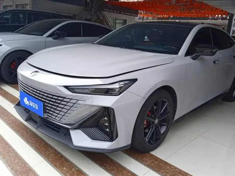 Changan UNI-V 2022 1.5T Premium