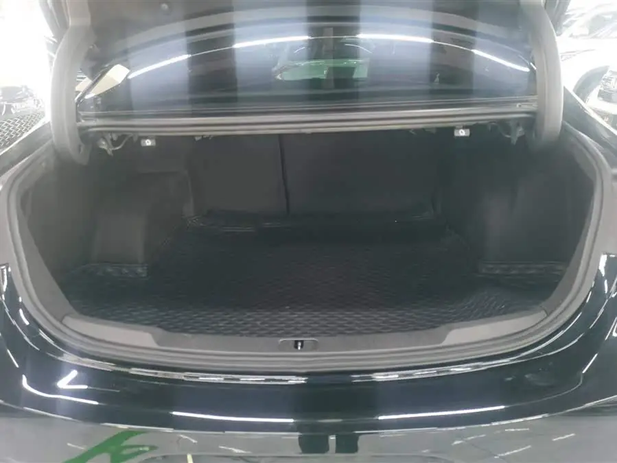 بويك لاكروس 2021 652T فاخرة