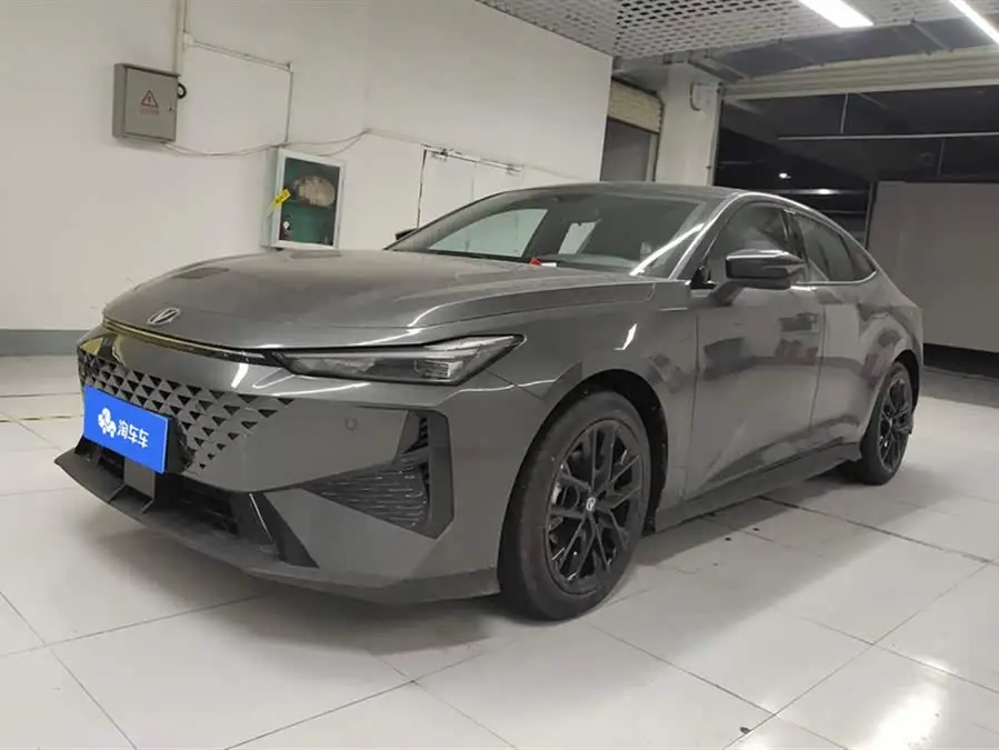 Changan UNI-V 2024 1.5T Premium