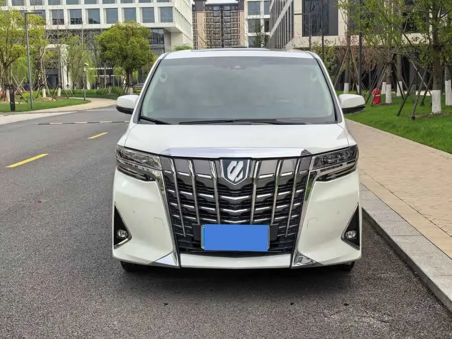 ألـفـارد 2021 هجين 2.5 لتر فئة بريميوم