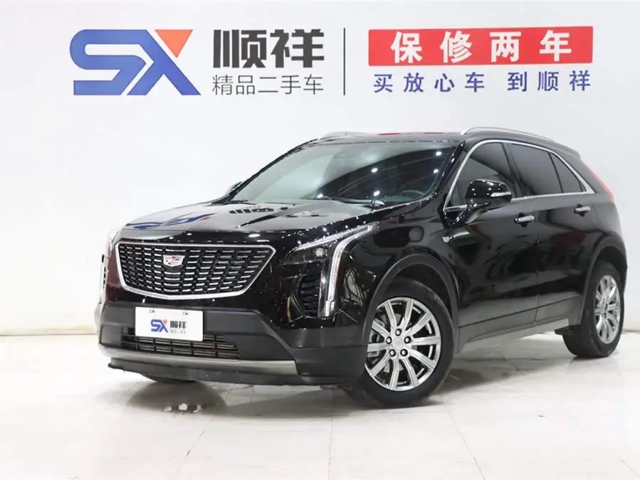 كاديلاك XT4 2022 28T فاخرة للدفع الأمامي