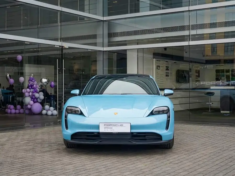 تايكان 2022 طراز تايكان