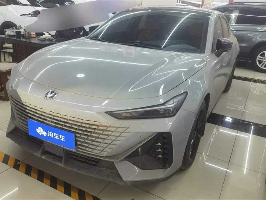 Changan UNI-V 2022 1.5T Premium