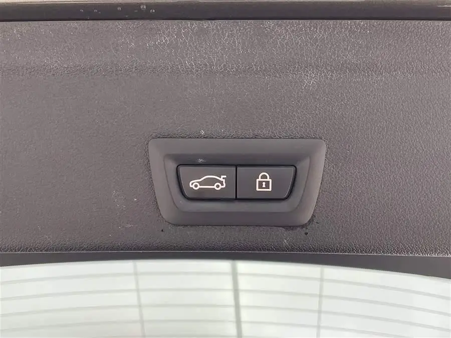 بي إم دبليو X6 2021 xDrive30i حزمة رياضية M