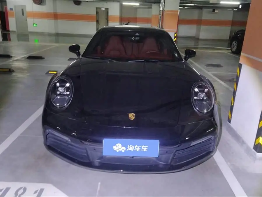 بورش 911 2023 كاريرا 3.0T