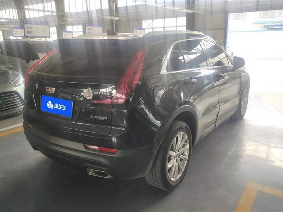 Cadillac XT4 2021 28T FWD Technology Package