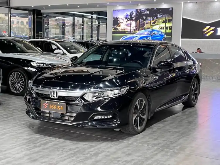 Accord 2018 260TURBO Luxury Version National VI