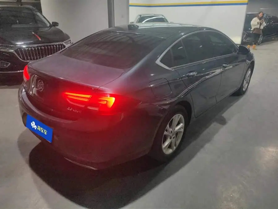 بيوك ريجال 2021 552T النخبة