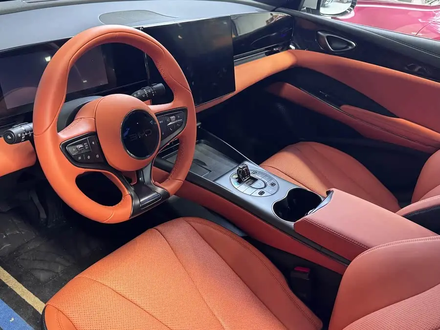 فقمة 2025 نسخة 650 طويلة المدى