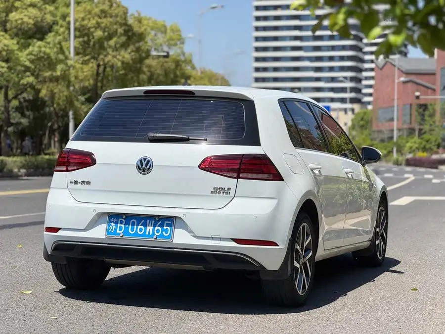 غولف 2020 طراز 200TSI DSG راحة