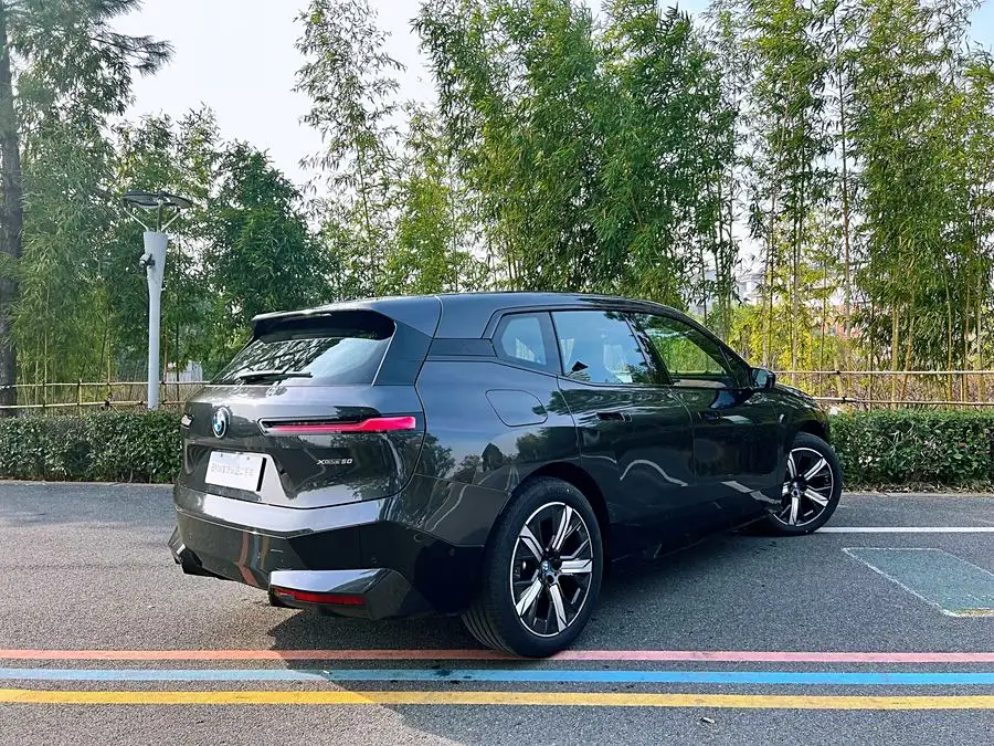 BMW iX 2022 xDrive50