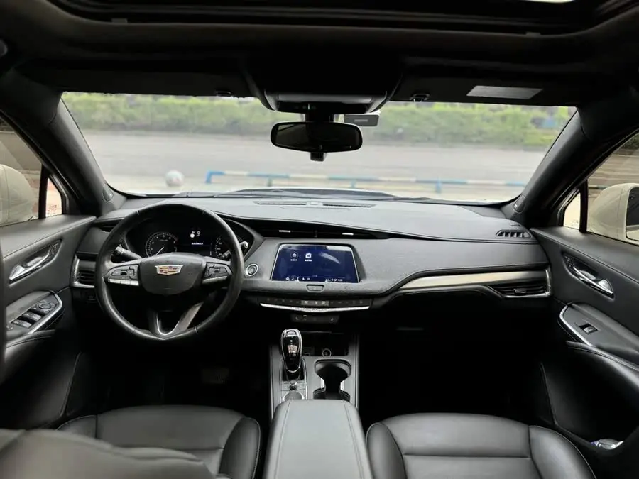 Cadillac XT4 2020 Facelift 28T FWD Premium