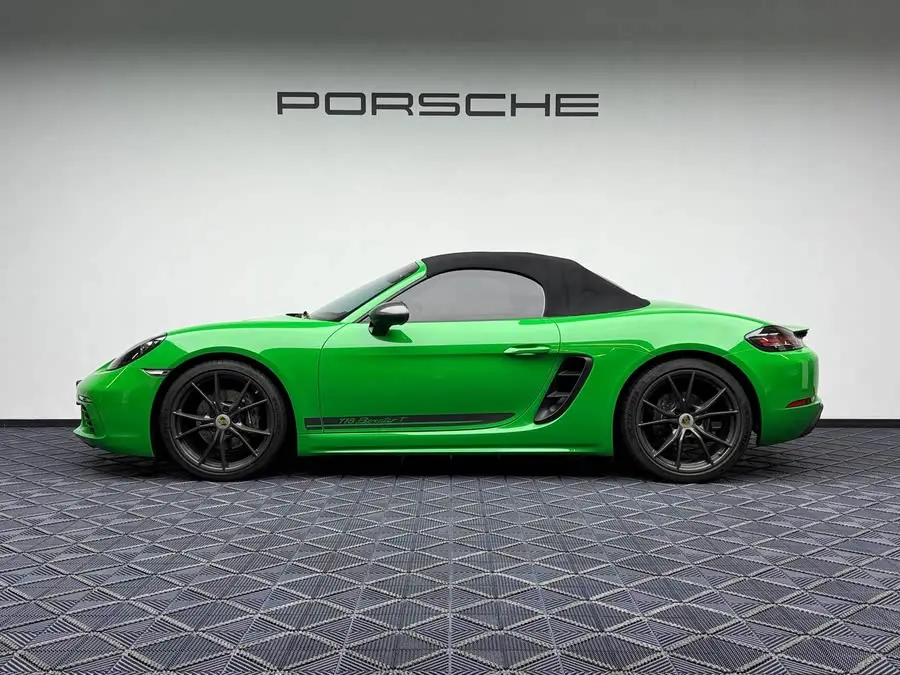 Porsche 718 2022 Boxster T 2.0T