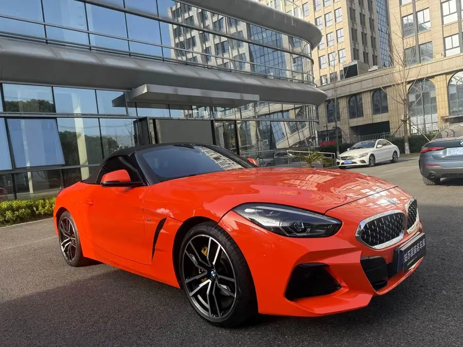 بي إم دبليو Z4 2020 sDrive 25i إصدار الشمس