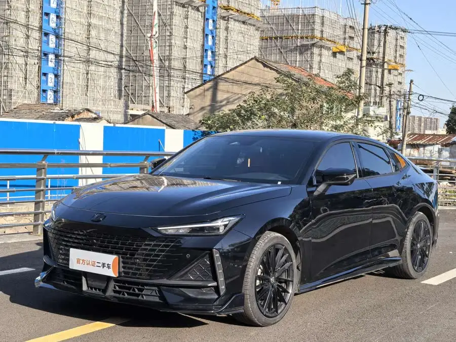 Changan UNI-V 2023 1.5T Sport Version